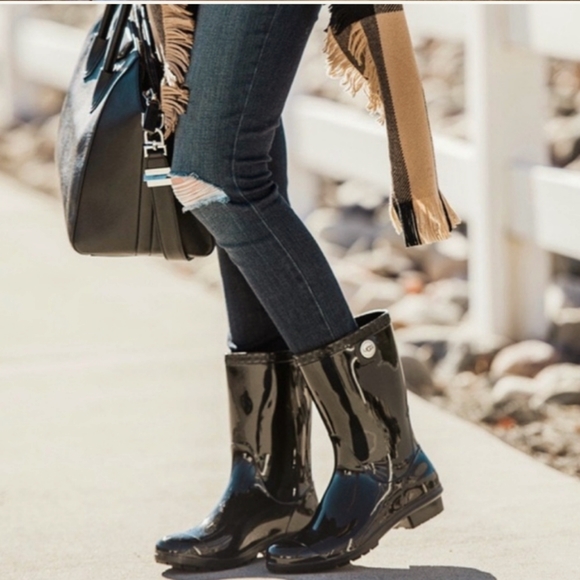 UGG | Shoes | Ugg Sienna Glossy Rain 